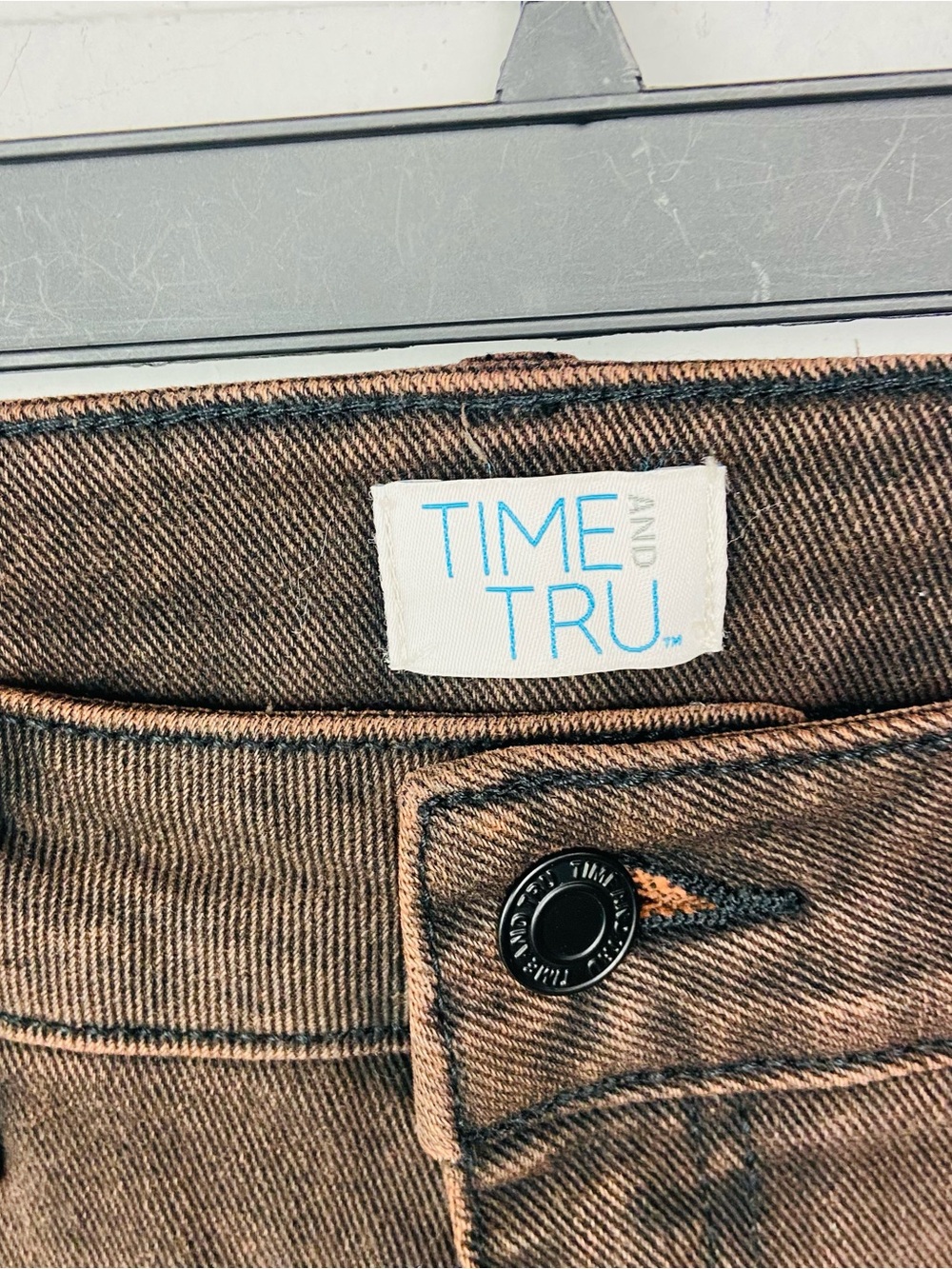 NWT Time and Tru Women’s Brown High Rise barrew Jeans size 12 - Picture 8 of 14